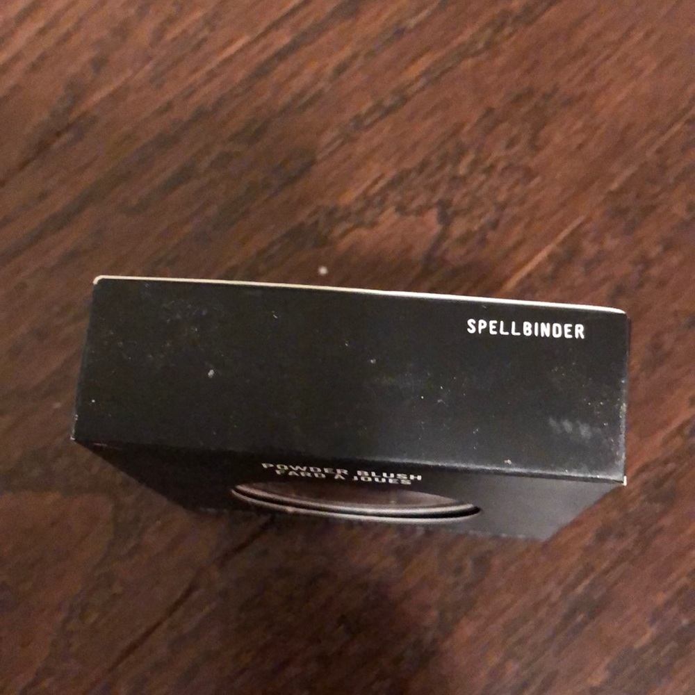 MAC blush - Picture 3 of 3